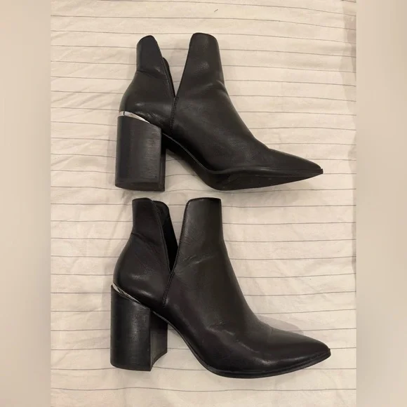 Steve Madden black leather booties - Picture 3 of 4